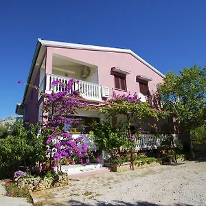  Apartment Zile